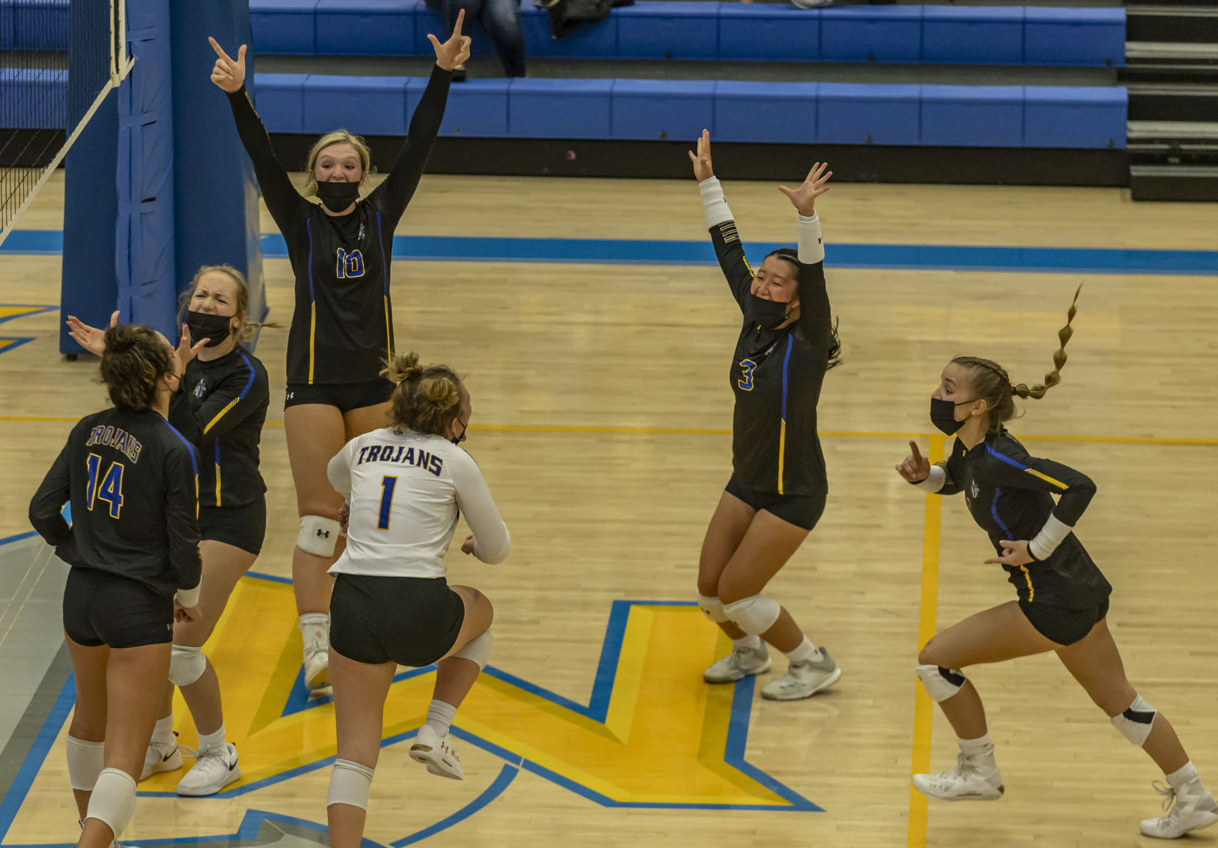 Mt Zion Maroa Forsyth volleyball 95 033121.JPG